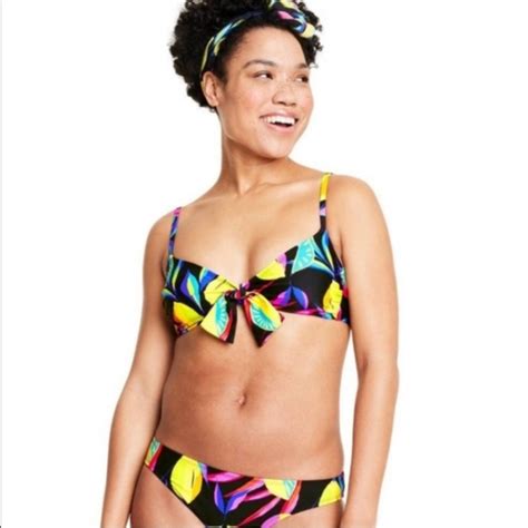 Target Swim Lemon Print Hipster Bikini Bottom Tabitha Brown Size M8