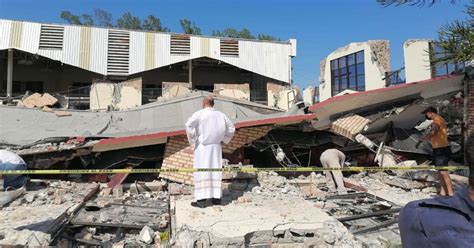 Reportan Al Menos Muertos Tras Colapso De Techo En Iglesia De