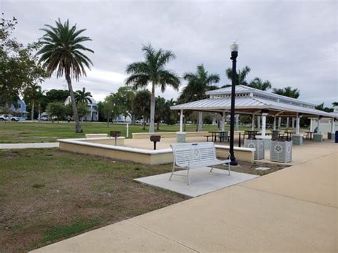 Gilchrist Park Updated July 2025 59 Photos And 21 Reviews 400 W