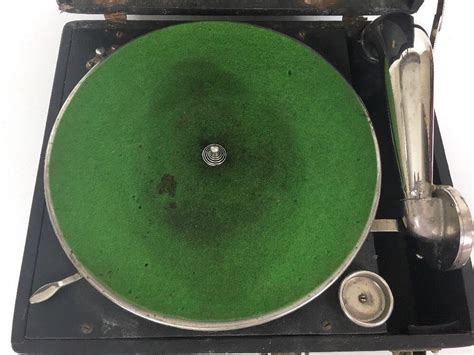 Vintage Swanson Portable Phonograph Hand Crank Record Player 1920s