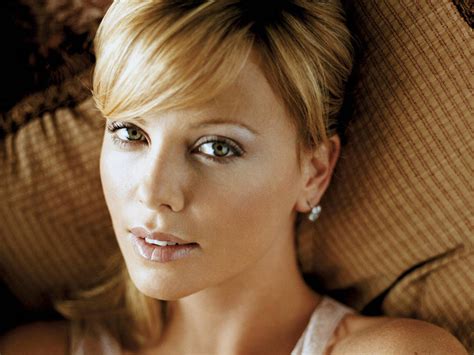 Smartologie Charlize Theron Retrospective In Photos