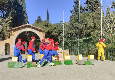 Disfraces Comparsas Humor Y Chocolatada As Celebran Carnaval En Ita