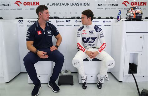 F2 and FE champion Nyck de Vries adapting to F1 media scrutiny