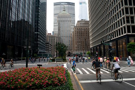 NYC's Park Avenue Medians Are Getting a Makeover - Bloomberg