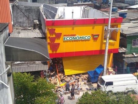 Desabamento De Teto De Supermercado No Curado Iv Mata Mulher Seis