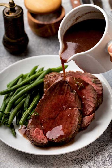 Easy Beef Tenderloin Roast With Wine Sauce Lemon Blossoms