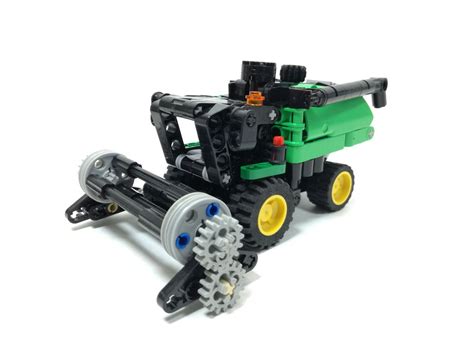 LEGO MOC Mini Combine Harvester by DamianPLE Lego Garage | Rebrickable ...