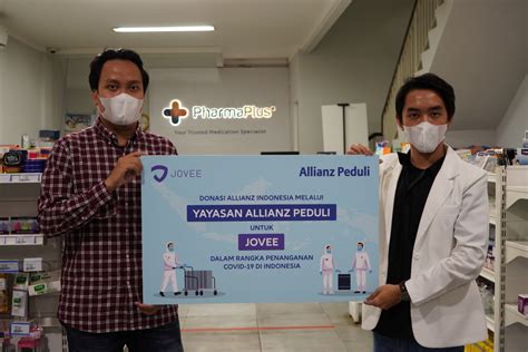 Bantu Tenaga Medis Indonesia Tangani COVID 19 Allianz Indonesia