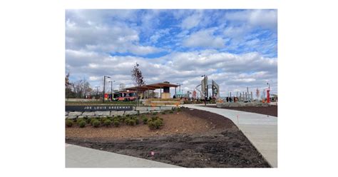 New trailhead debuts on the Joe Louis Greenway | Urbanize Detroit