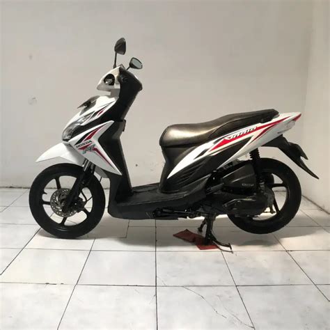 Honda Vario 110 Esp Cbs 2016 Barang Mulus Leny Motor Kediri Motor