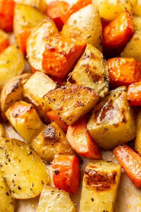 Easy Roasted Potatoes And Carrots Artofit