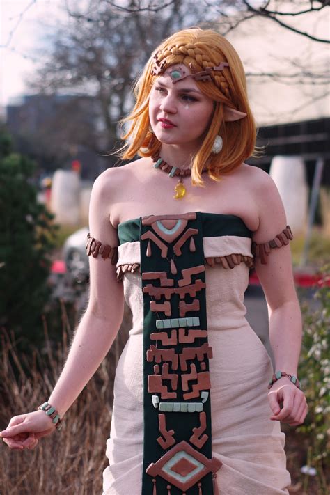[TotK] My Zelda cosplay! (Costume made and patterned by me) : r/zelda