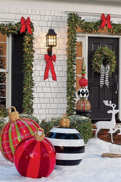 Delightful Outdoor Christmas Decorating Ideas