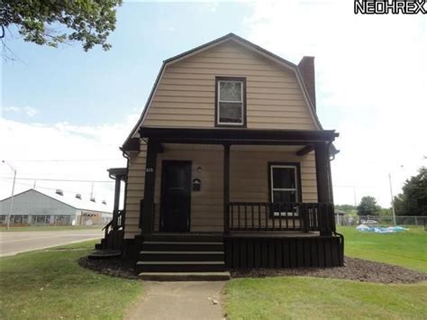 605 Griffith Ave Sw Massillon Oh 44647 Trulia