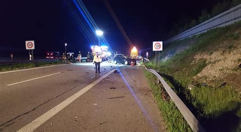 Schwerer Verkehrsunfall Auf Der Bab A Freiwillige Feuerwehr