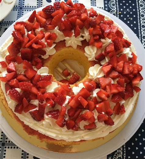 Chiffon Cake Con Crema E Fragole Dolcicolcuore