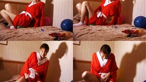 Balloon Popping Under Her Ass Pussy YUD 059 Part 3 High Resolution Japanese Looners