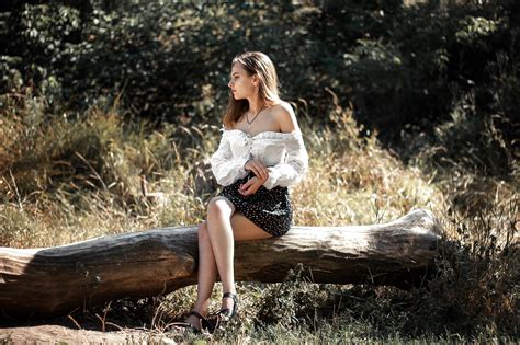 Обои women brunette model women outdoors nature blouse white blouse skirt grass trees