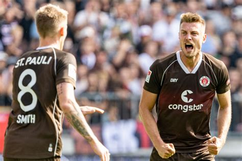 Traumstart und Traumtore FC St Pauli rupft den Störchen Federn