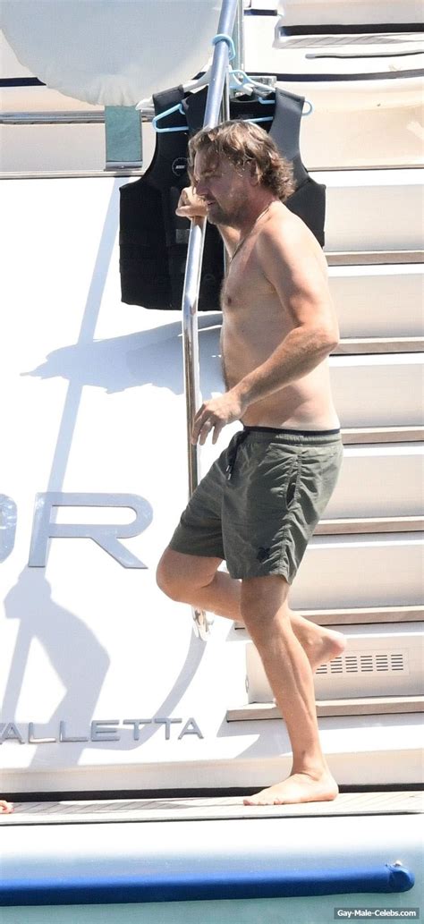 Leonardo Dicaprio Nude Torso On A Yacht Fapopedia Org
