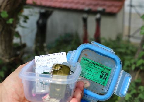 Geocacher Captain Evil Versteckt Sch Tze In Plastikdosen