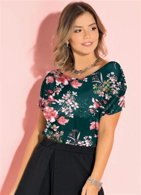 Blusa Floral Verde Ombros Franzidos Quintess