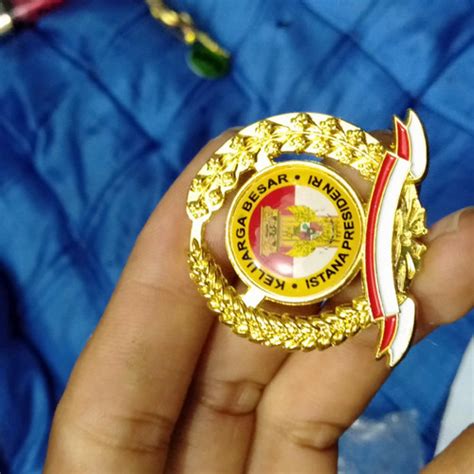 Jual pin istana negara kepresidenan - Jakarta Pusat - bismillah6 ...