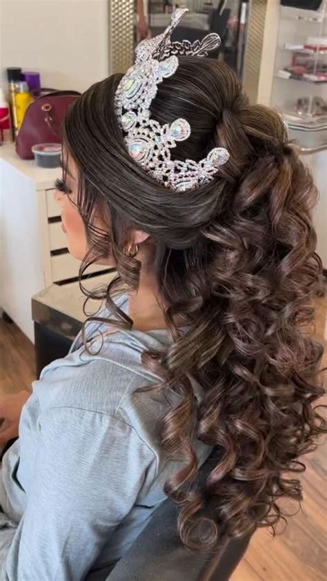 Quinceanera Hairstyles With Tiara And Curls