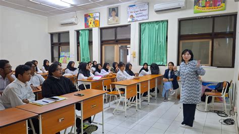 Visiting Profesor Di Uny Universitas Negeri Yogyakarta