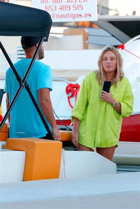 Charlotte Crosby Stuns Make Up Free As She Strips Off Into Hot Pink Swimsuit Irish Mirror Online
