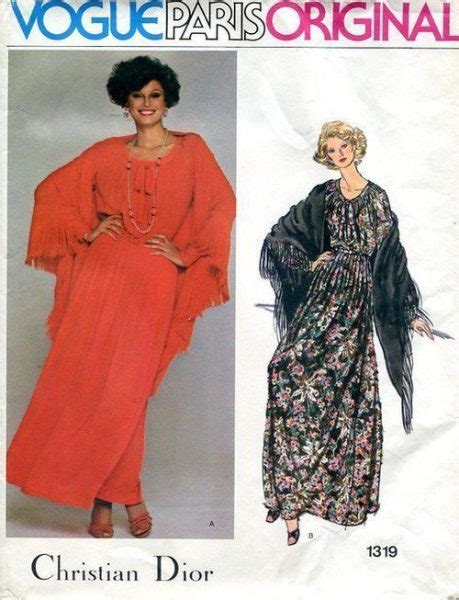 1975 Vintage VOGUE Sewing Pattern B36 DRESS SHAWL 1700 By