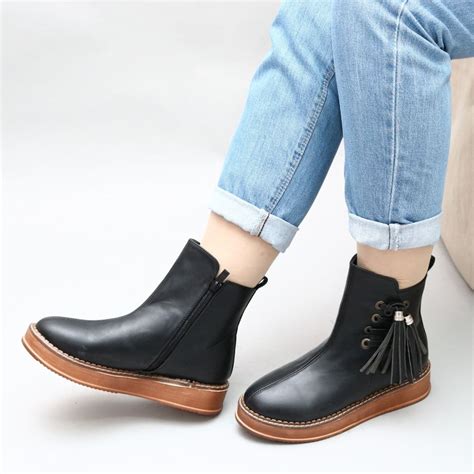 هاف بوت نسائى جلد وسوسته من الجانب Half Boot For Women – Leather ...