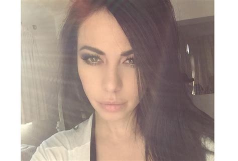 De qué color es la tanga de Jimena Sánchez gris o nude la pregunta que se están haciendo