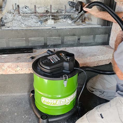 The PowerSmith Ash Vacuum Tested Reviewed By Bob Vila