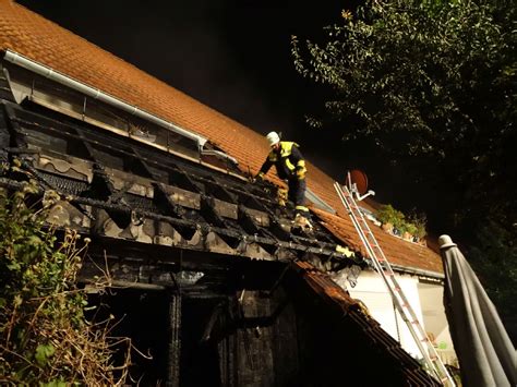 Mitten In Der Nacht Mehrfamilienhaus Brennt In Freinsheim Mehr Als