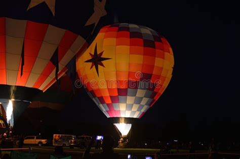 Brightly Lit Hot Air Balloons Night Burn Boise Idaho Editorial Stock Photo Image Of Dark