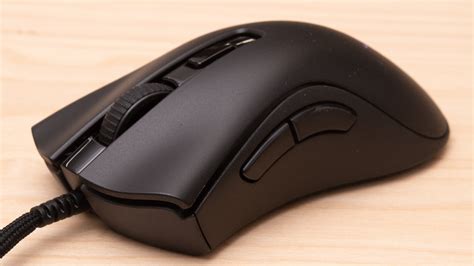 Razer DeathAdder V2 Mini Review - RTINGS.com