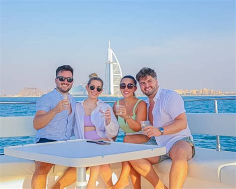 Luxury Yacht Tour Dubai Akhilaa Tourism