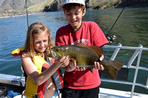 Snake River Jet Boat Fishing Hells Canyon Wilderness Sturgeon And Small