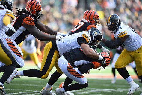 Steelers’ Dilemma: It’s Showtime for the Defense | Pittsburgh Magazine