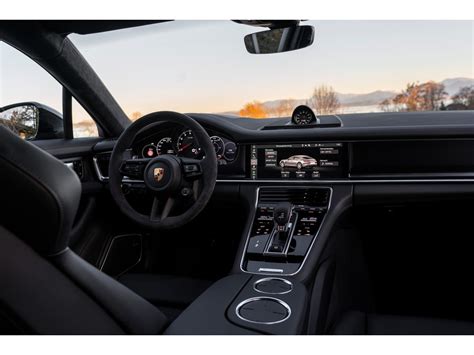 2022 Porsche Panamera: 56 Interior Photos | U.S. News