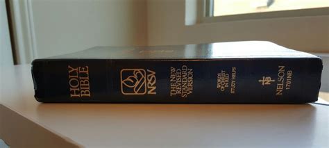 Bible Nrsv Holy Bible Softcover Navy Blue 1989 Thomas Nelson Red Letter