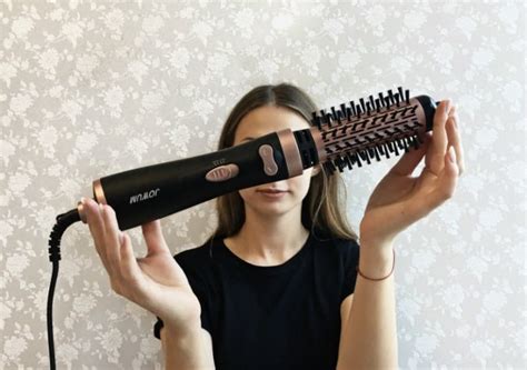 5 Best Rotating Hot Air Brushes In 2022 Hot Styling Tool Guide