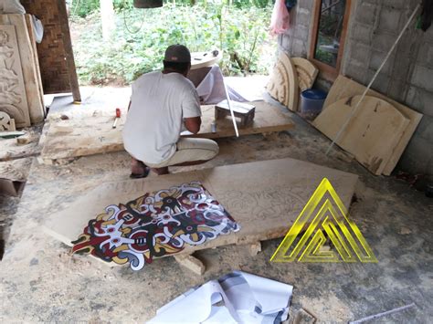 Proses Pembuatan Relief Dan Ukiran Dari Batu