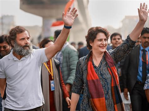 Rahul Priyanka Gandhi To Begin Telangana Campaign With Vijay Bheri