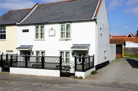 Holiday Cottages In Thorpeness Free Stock Photo Public Domain Pictures