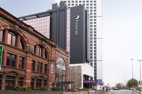 PREMIER INN LEEDS CITY CENTRE (LEEDS ARENA) HOTEL $53 ($̶7̶3̶) - Updated 2022 Prices & Reviews ...