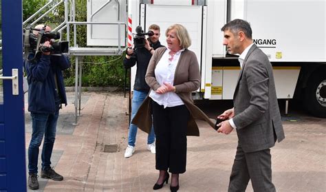 Staatssecretaris Blokhuis Brengt Bezoek Aan Hoevelaken Stadnijkerk Nl