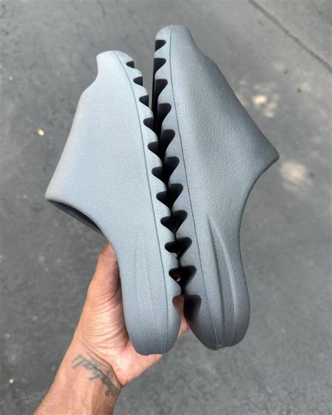 Adidas Yeezy Slide Granite” First Look Agoodoutfit