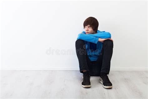 Adolescent Pensif Image Stock Image Du Brune Triste